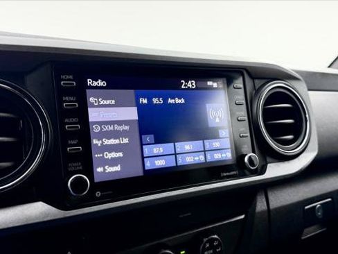 Used 2020 Toyota Tacoma TRD Sport RWD image 25
