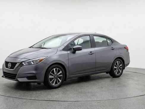 Used 2025 Nissan Versa SV FWD image 3