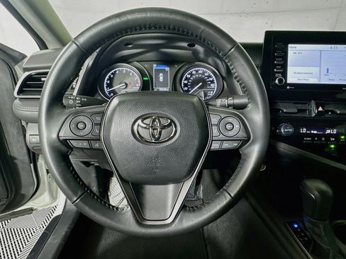 Used 2024 Toyota Camry SE w/ Convenience Package FWD image 15