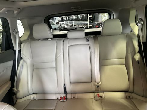 Used 2025 Nissan Rogue SV w/ SV Premium Package AWD/4WD image 27