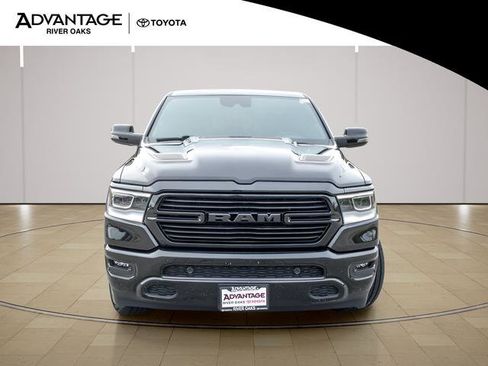 Used 2023 RAM 1500 Laramie AWD/4WD image 3