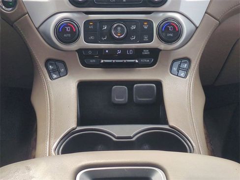 Used 2018 GMC Yukon SLT w/ HD Trailering Package image 19