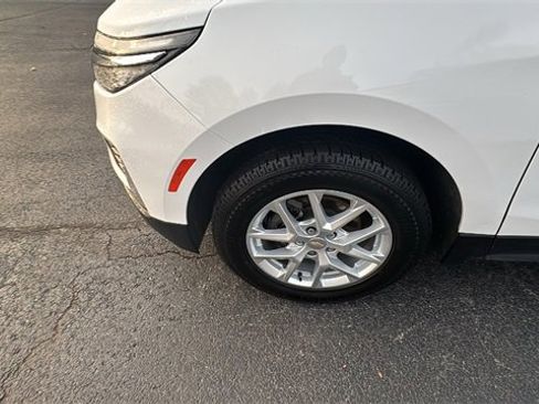 Used 2024 Chevrolet Equinox LT image 35