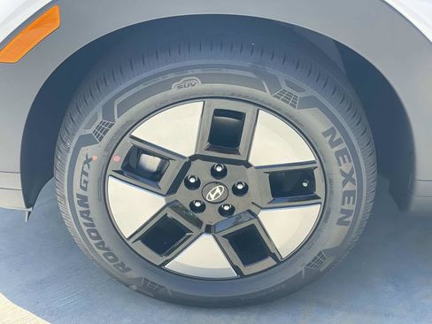 New 2026 Hyundai Santa Fe SE FWD image 6