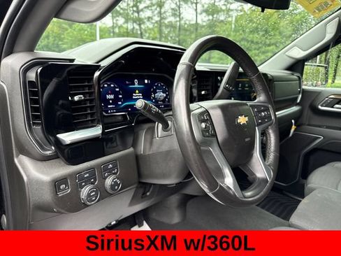 Used 2022 Chevrolet Silverado 1500 LT AWD/4WD image 15