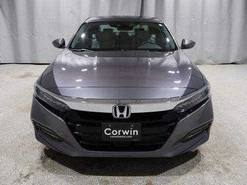 Used 2018 Honda Accord Touring image 7