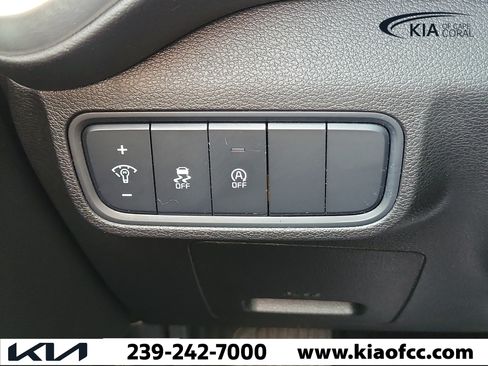 Certified 2023 Kia Soul LX w/ Option Group 015 FWD image 25