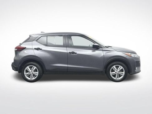 Used 2025 Nissan Kicks Play S FWD image 4