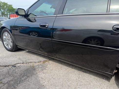 Used 2005 Cadillac De Ville DTS w/ Equipment Group FWD image 14