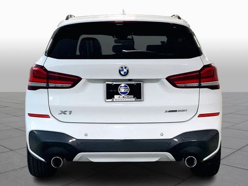 Used 2020 BMW X1 xDrive28i w/ Premium Package image 5