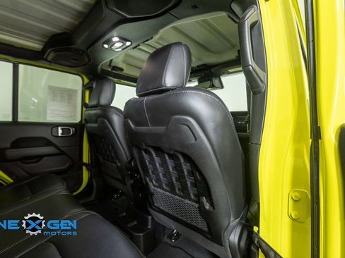 Used 2023 Jeep Wrangler Unlimited Rubicon 392 w/ Xtreme Recon 35" Tire Package AWD/4WD image 34