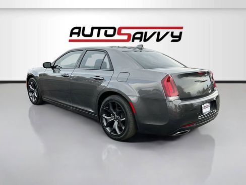 Used 2022 Chrysler 300 S w/ Comfort Group image 5