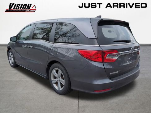 Used 2018 Honda Odyssey EX image 3