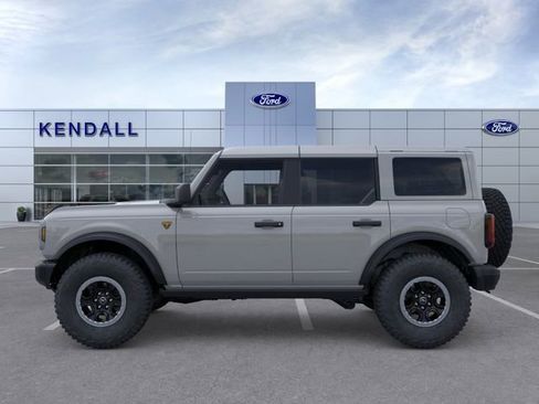 New 2026 Ford Bronco Badlands AWD/4WD image 3