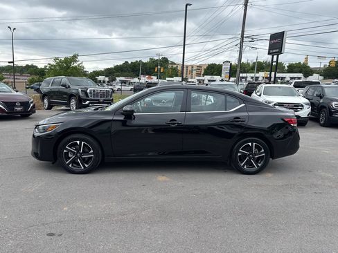 Used 2025 Nissan Sentra SV FWD image 4