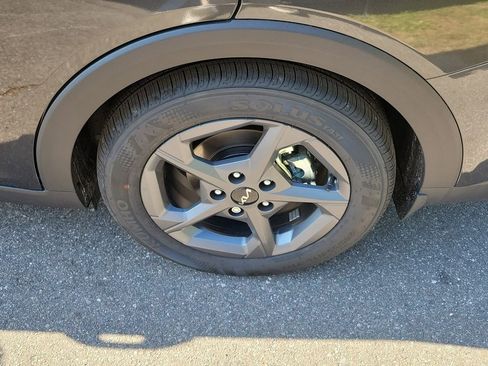 New 2026 Kia K4 LXS FWD image 36