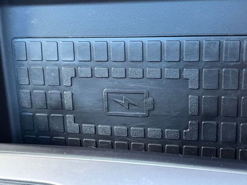 Certified 2022 Ford Explorer Platinum w/ Equipment Group 601A AWD/4WD image 40