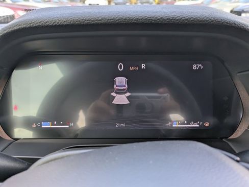 New 2025 Jeep Grand Cherokee L Laredo image 24