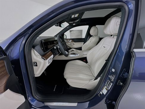 New 2026 Mercedes-Benz GLS 63 AMG 4MATIC image 23