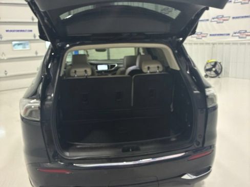 Used 2023 Buick Enclave Avenir w/ Avenir Technology Package FWD image 37
