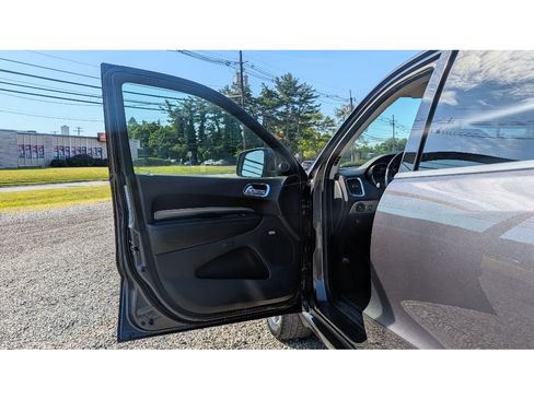 Used 2017 Dodge Durango GT w/ Premium Group image 9