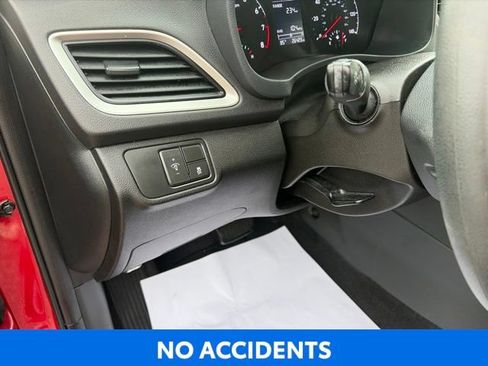 Used 2020 Hyundai Accent SE FWD image 12