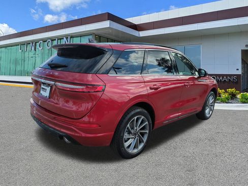 New 2026 Lincoln Corsair Grand Touring AWD/4WD image 4