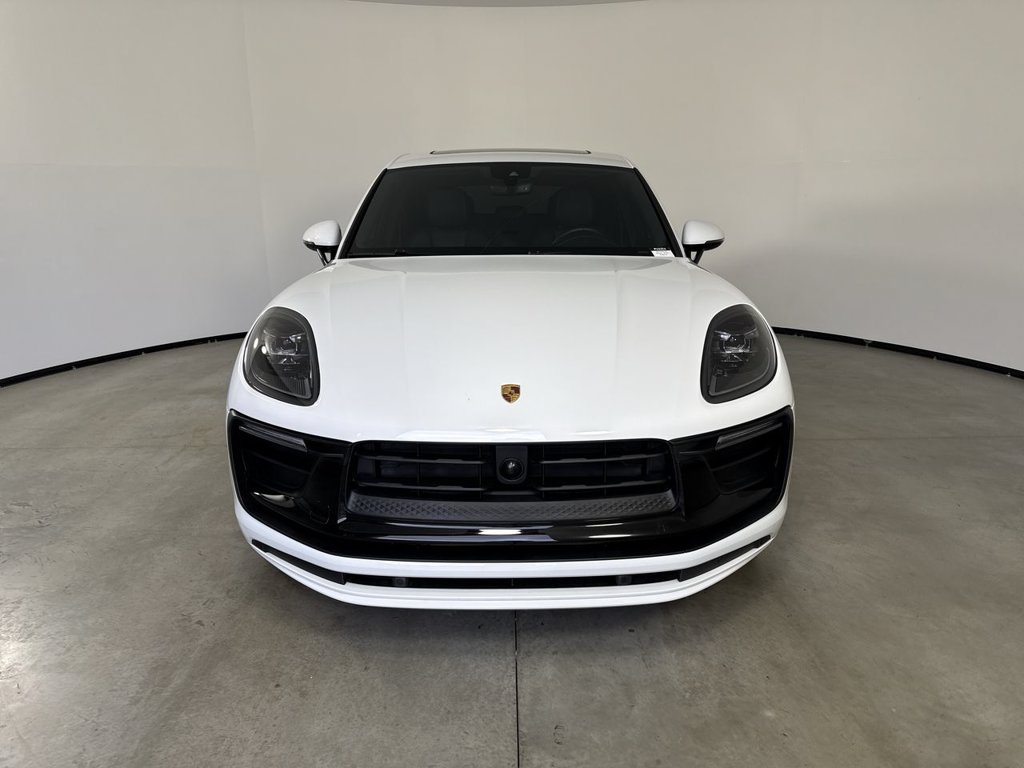 Certified 2024 Porsche Macan w/ Premium Plus Package AWD/4WD image 10