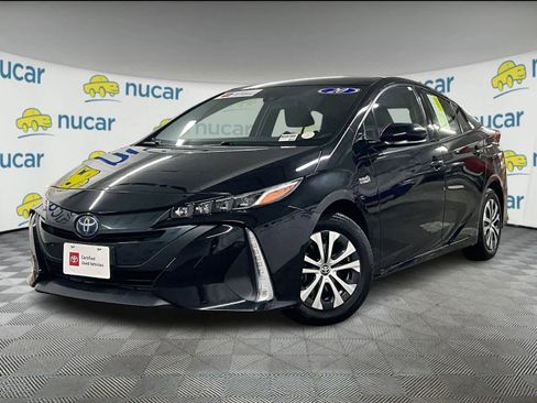 Certified 2020 Toyota Prius Prime LE image 3
