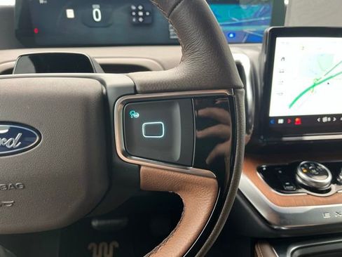 Certified 2025 Ford Expedition King Ranch image 15