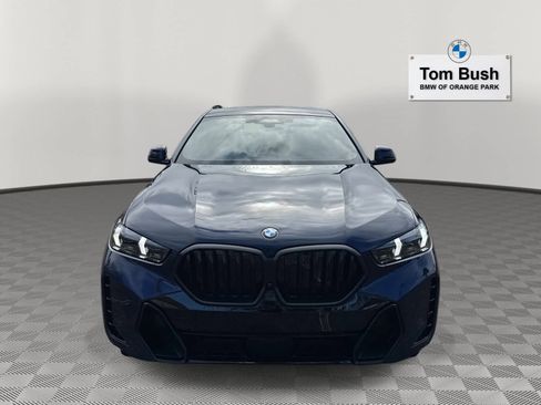 New 2026 BMW X6 xDrive40i w/ Executive Package image 2
