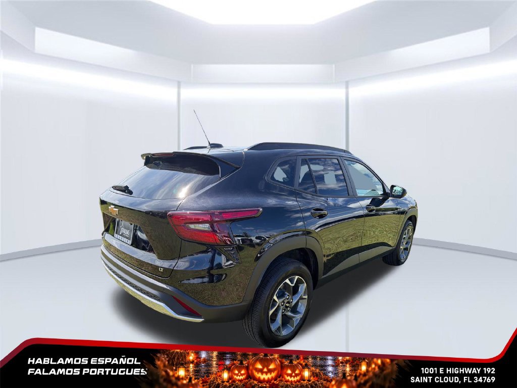 Used 2025 Chevrolet Trax LT w/ Driver Confidence Package FWD image 5