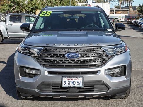 Used 2023 Ford Explorer XLT w/ Equipment Group 202A image 2