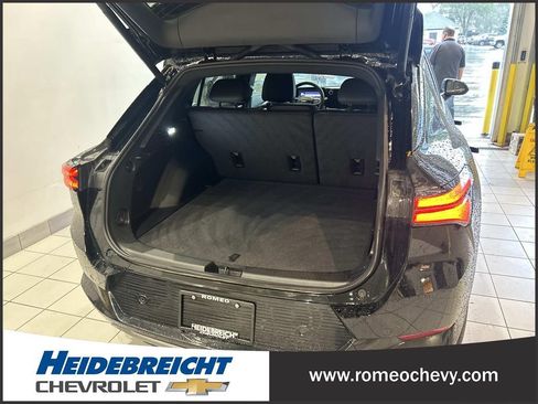 Used 2024 Chevrolet Equinox EV LT FWD image 15