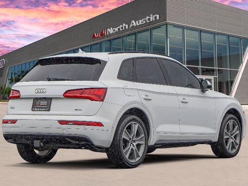 Used 2020 Audi Q5 Prestige image 4