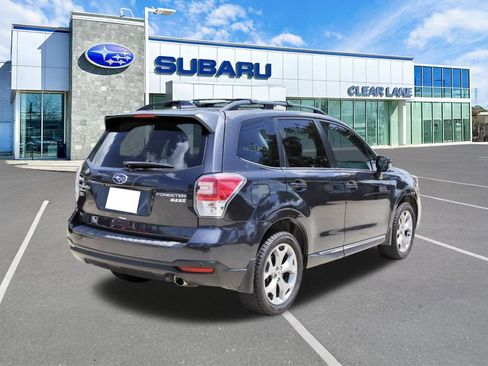 Used 2017 Subaru Forester 2.5i Touring AWD/4WD image 6