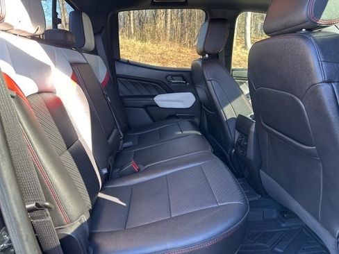 Used 2023 GMC Canyon AT4X image 11