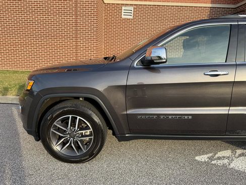 Used 2021 Jeep Grand Cherokee Limited AWD/4WD image 8