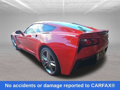 Used 2019 Chevrolet Corvette Stingray Coupe w/ Z51 1LT RWD image 3