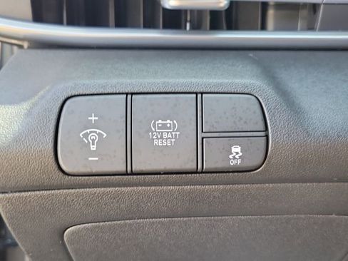 New 2026 Hyundai Elantra Limited image 18