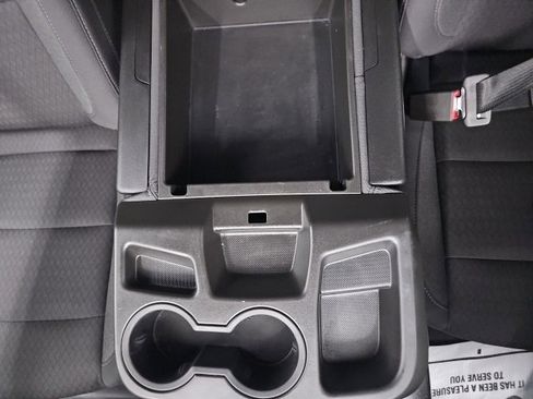 Used 2022 GMC Sierra 1500 SLE image 29