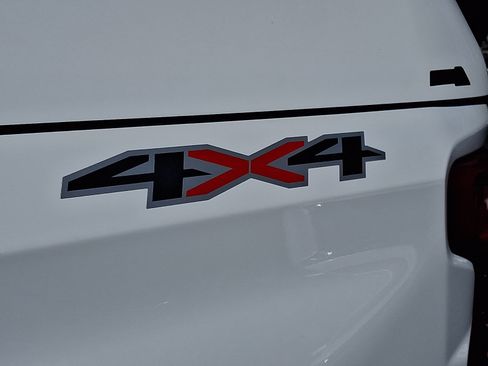 Certified 2022 Chevrolet Silverado 1500 Custom w/ LPO, Dark Essentials Package AWD/4WD image 30