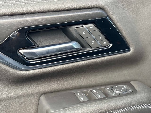 New 2026 GMC Yukon Denali w/ Sun & Power Step Package RWD image 17