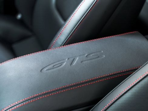 Certified 2024 Porsche 911 Carrera GTS image 18