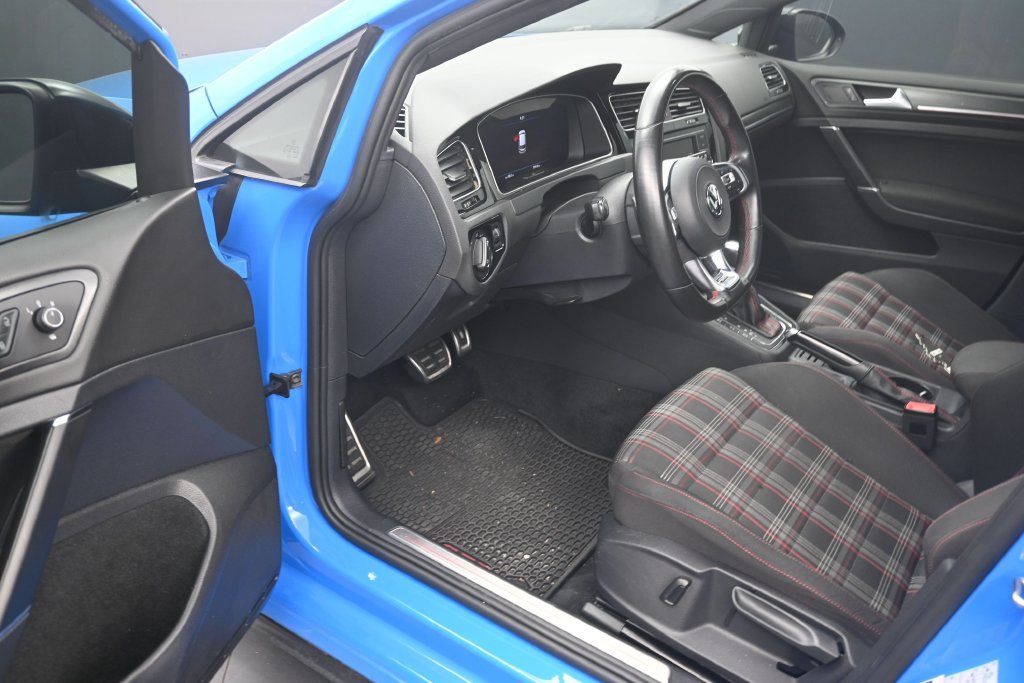 Used 2019 Volkswagen GTI Rabbit Edition FWD image 10