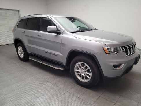Used 2018 Jeep Grand Cherokee Laredo image 13