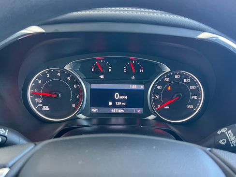 Used 2025 Chevrolet Blazer LT FWD image 24