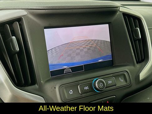 Used 2024 GMC Terrain SLE w/ Driver Convenience Package image 19