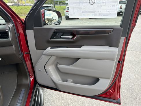 New 2026 GMC Yukon XL Elevation w/ Elevation Premium Package AWD/4WD image 18