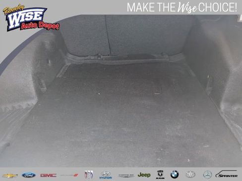 Used 2019 Chevrolet Malibu LT FWD image 18